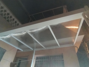 Foto Cobertura em Policarbonato Alveolar Entrada