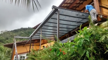 Foto Cobertura em Policarbonato Alveolar Reta Varanda Sobrado