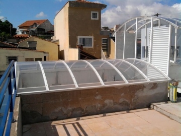 Foto Cobertura Arqueada em Policarbonato Compacto