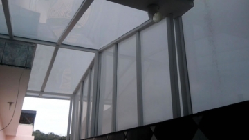 Foto Cobertura em Policarbonato Compacta Casa Fechamento