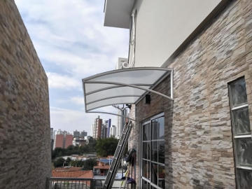 Foto Cobertura em Policarbonato Compacto