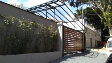 Cobertura em Policarbonato Compacto Duas Águas Garagem