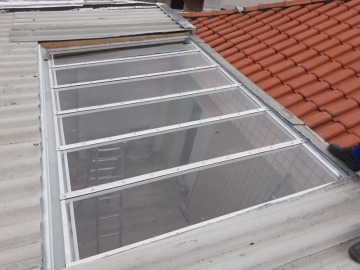 Foto Cobertura em Policarbonato Compacto Reta Fixa Quinta Residencial