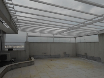 Cobertura em Policarbonato Compacto Reta Varanda