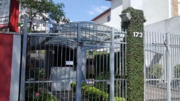 Foto Cobertura em Policarbonato Compacto Túnel Condomínio