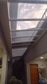 Foto Cobertura em Vidro Laminado Fixa Área de Serviços