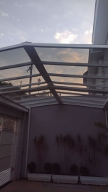 Cobertura em Vidro Laminado Retrátil Garagem