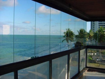 Envidraçamento Sistema Europeu