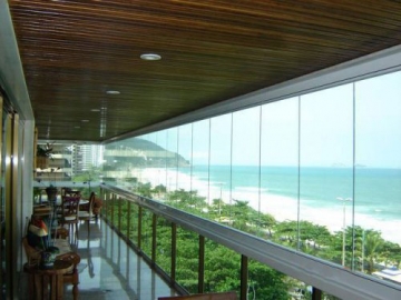 Envidraçamento Sistema Europeu