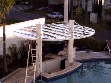 Cobertura em Policarbonato Compacto modelo Oval