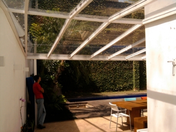 Cobertura em Vidro Laminado Reta