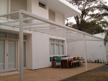 Cobertura em Vidro Laminado Reta